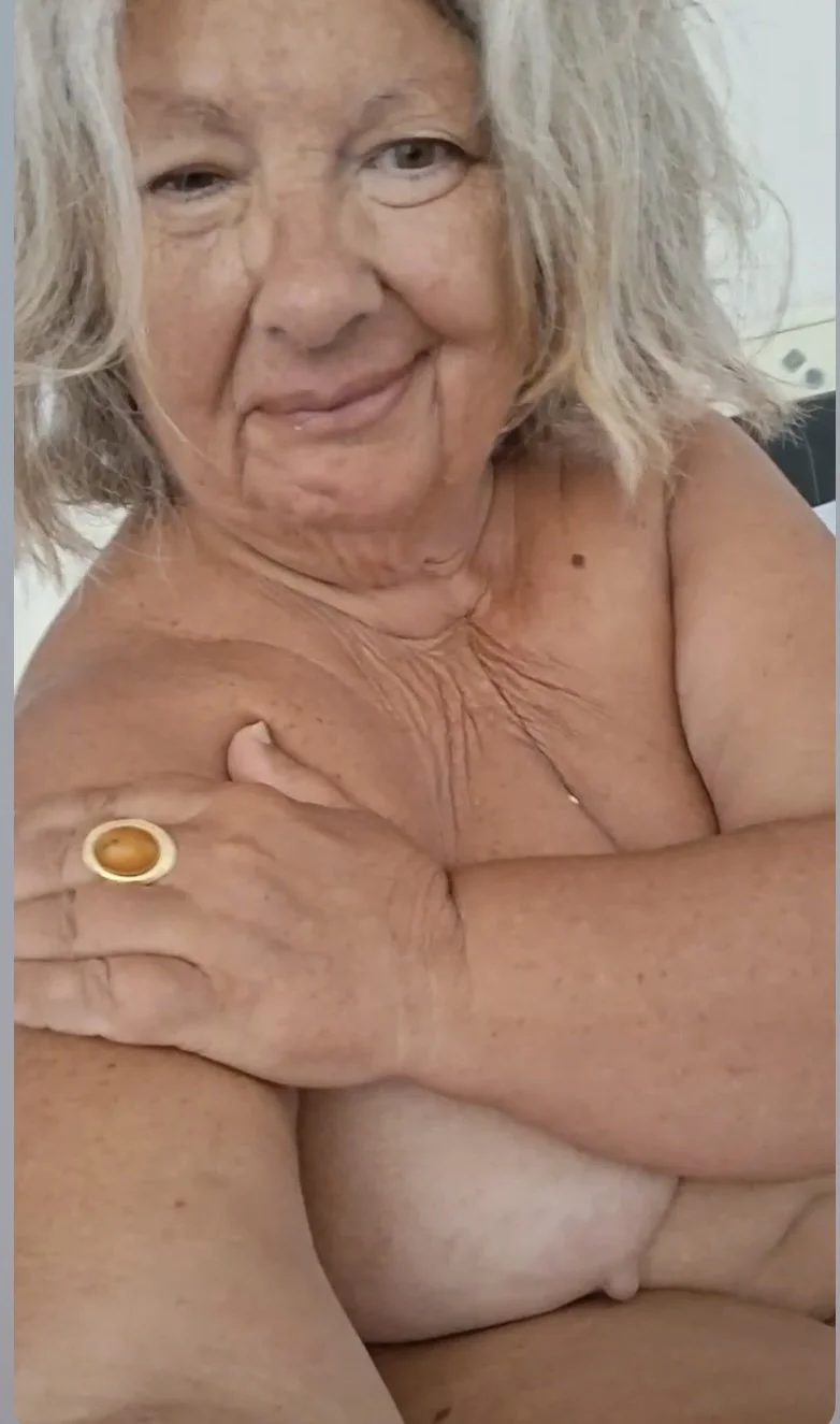 Granny Anna Nudes main image