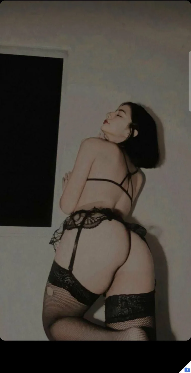 M image 10