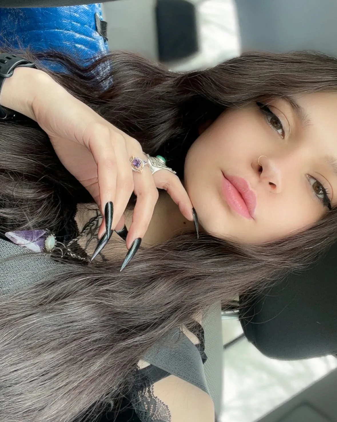 Teen faces to cum on. Send the video and win a prize image 12