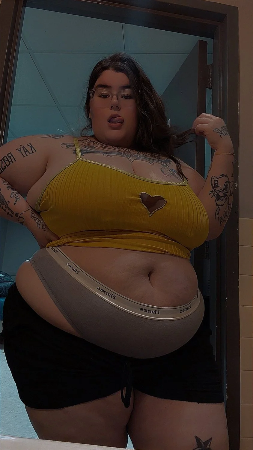 BusTy Bbw PawG w1t A b1G b00tY !! image 7