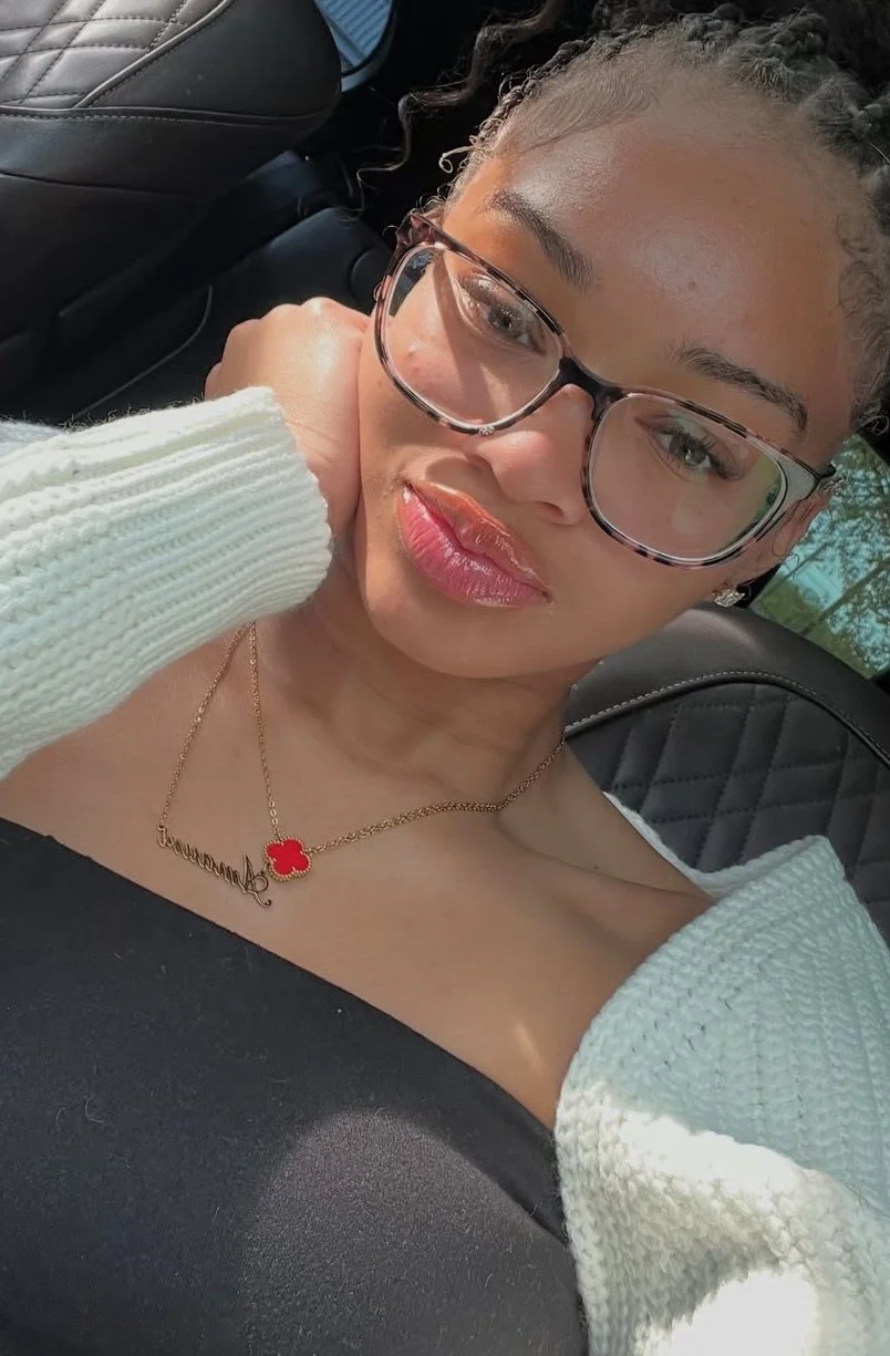 Nutty lightskin with dsl and nutty butt built like she can take dick🤤 image 8