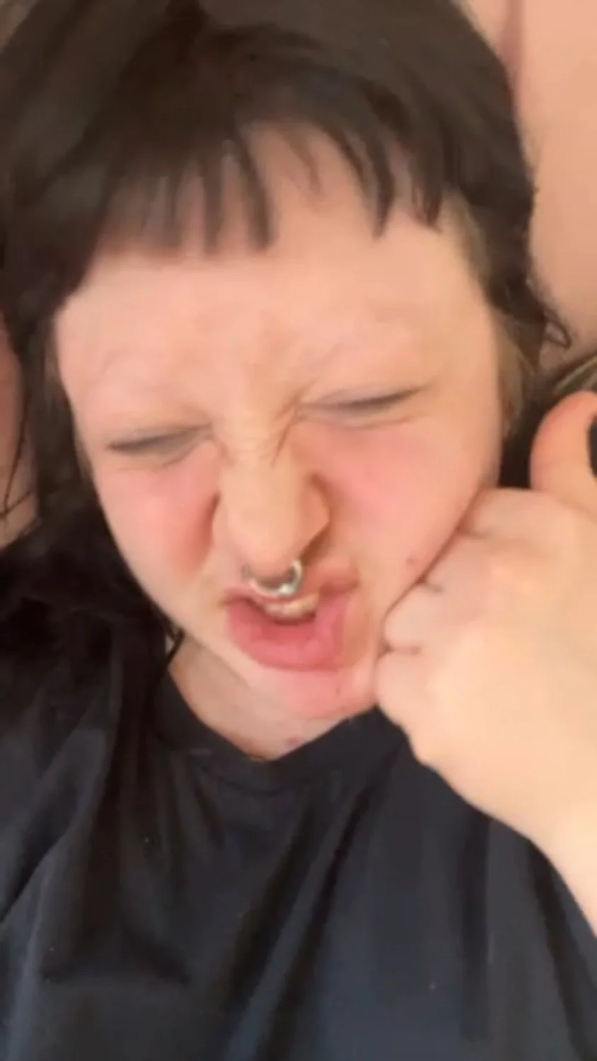 What do you think of Hailee. Is she doing well ? main image