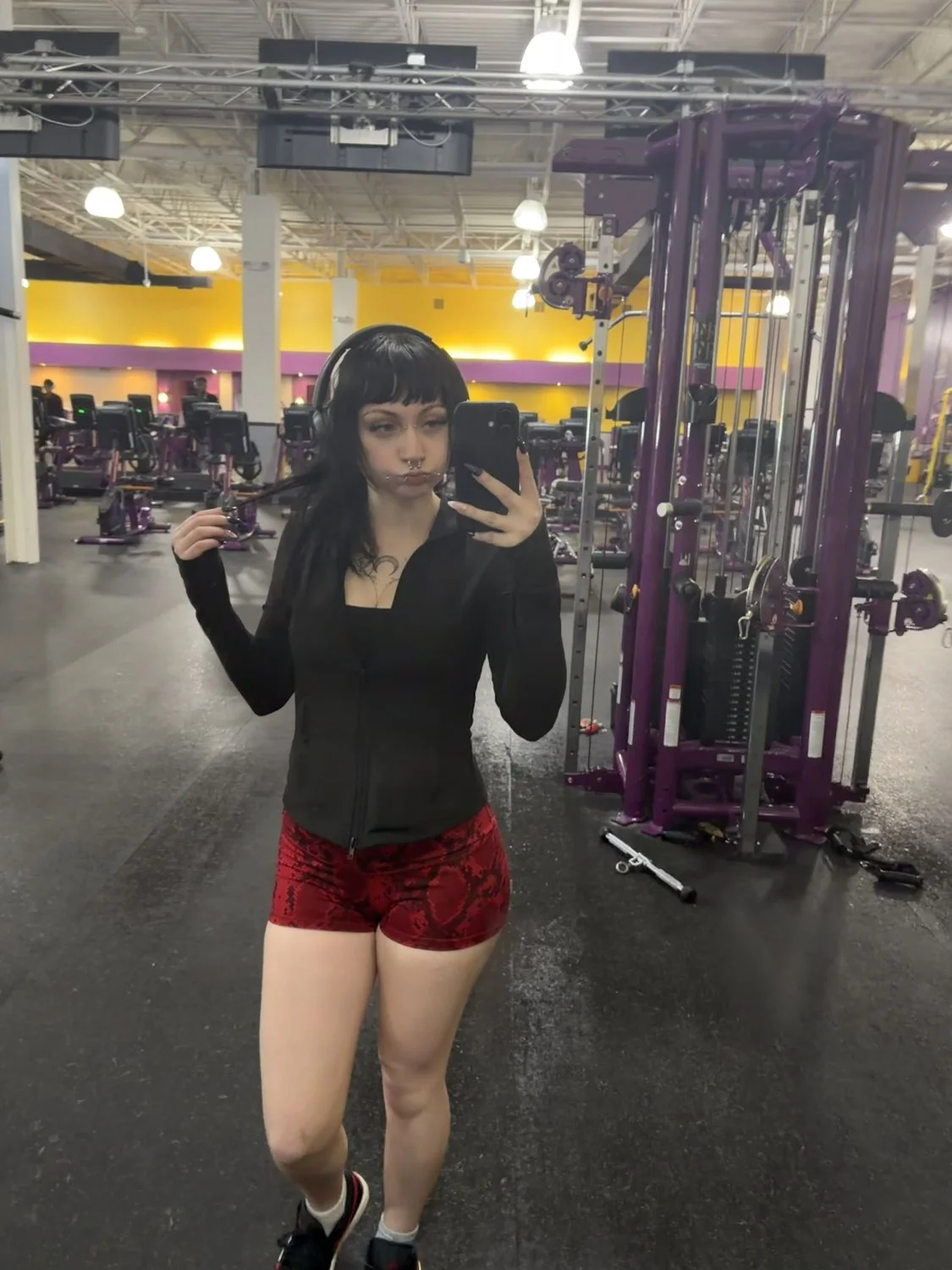 hmu to loyalty test my goth gf if you have a big dick and can show results check comments image 3