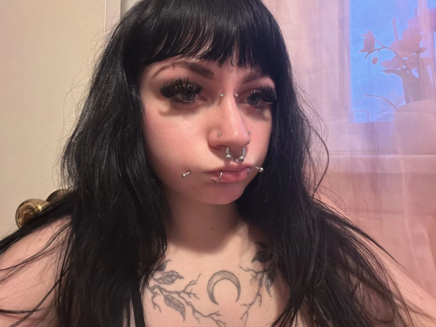 hmu to loyalty test my goth gf if you have a big dick and can show results check comments image 4