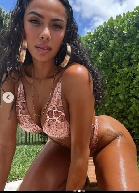 Erica mena image 12