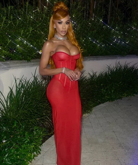 Erica mena image 17