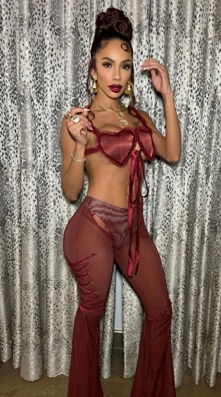 Erica mena image 3