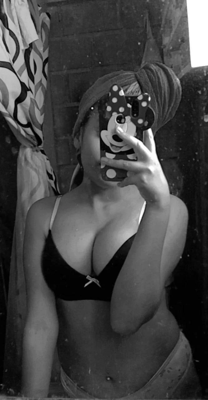 Tetas image 3