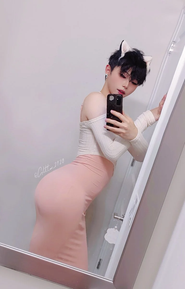 Asian Femboy image 8