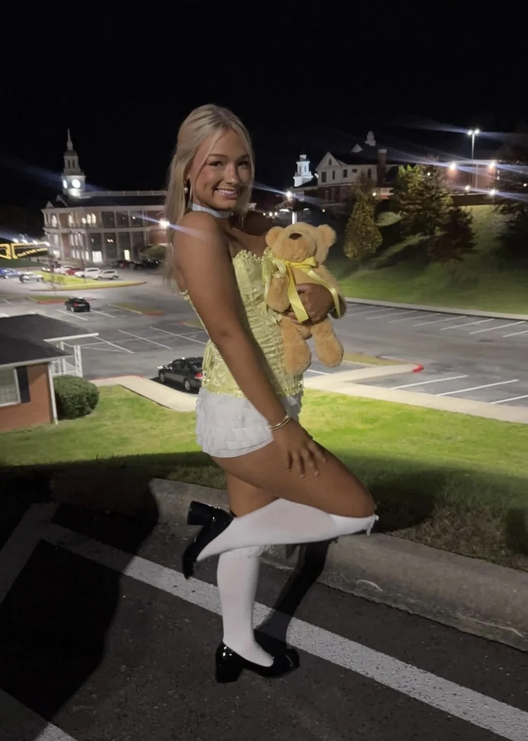 Webslut-Teen Whore-Lost image 2