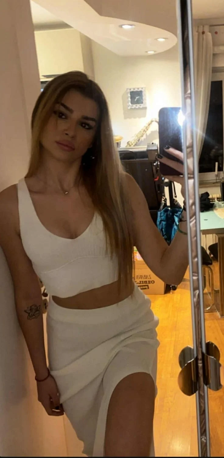 Shameless blonde teen slut Lara leaked naked image 17