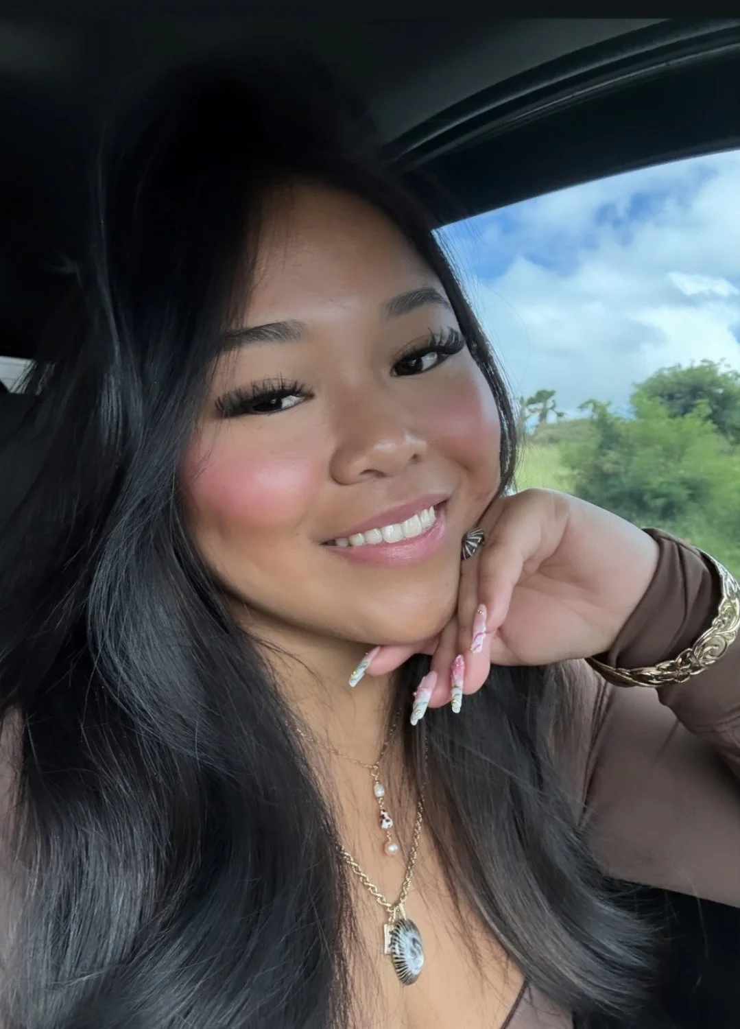 HAWAII CHICK image 3