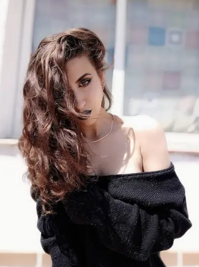Miren a esta puta Zorra de Miriam cover image