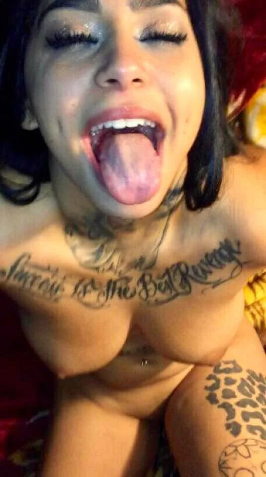 Abii Tinder slut image 2