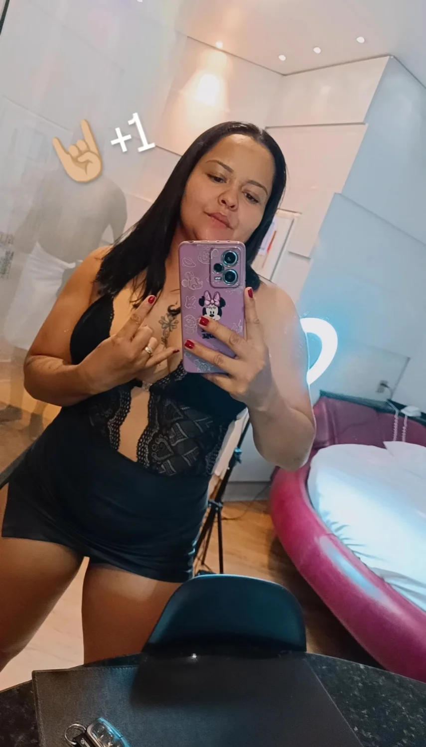 Casada hotw1fe image 5