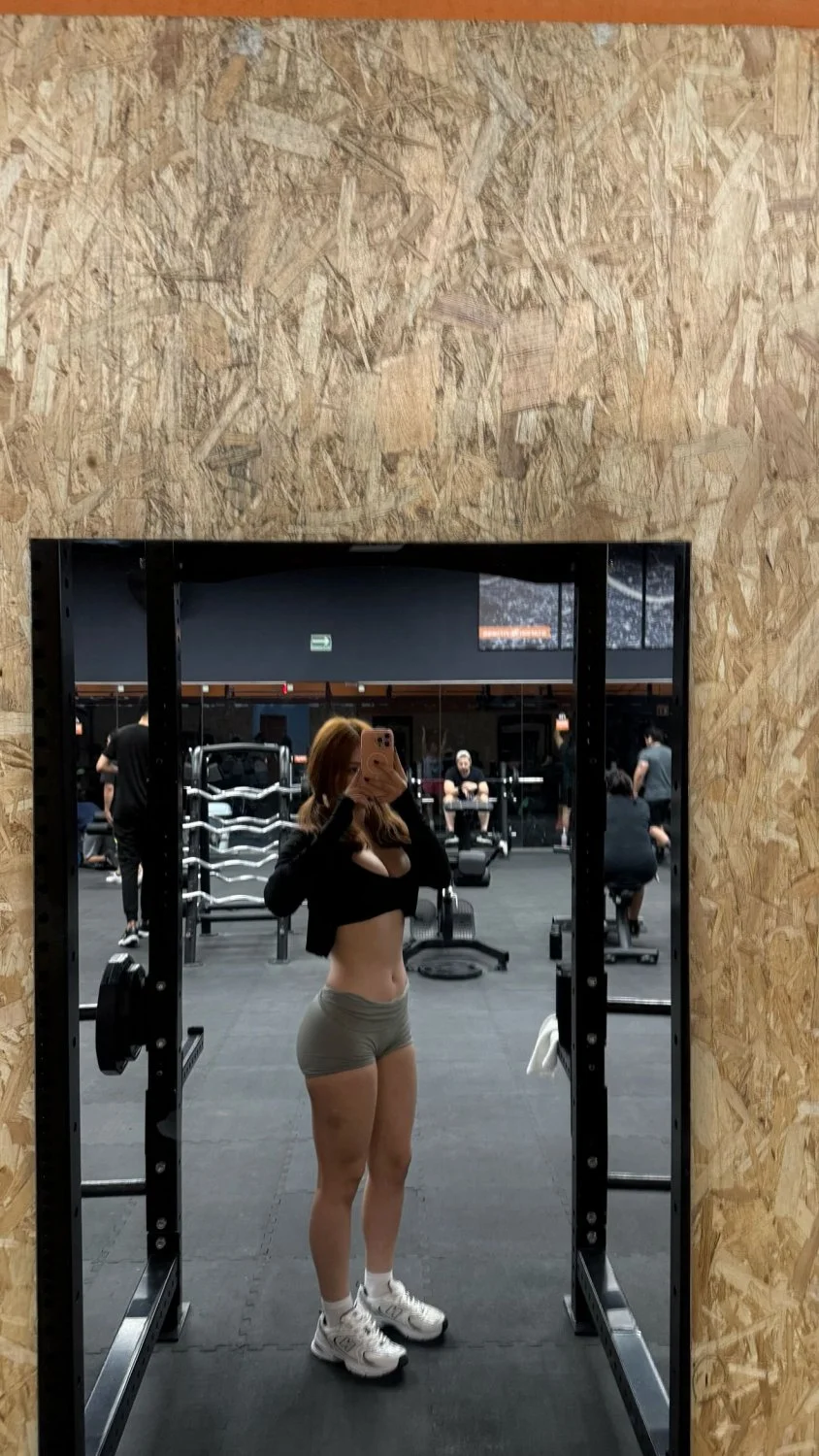 Lupita edecán putona de monterrey filtrada image 19