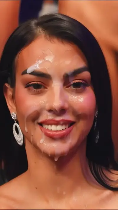 Georgina Rodriguez toma banho de leite cover image