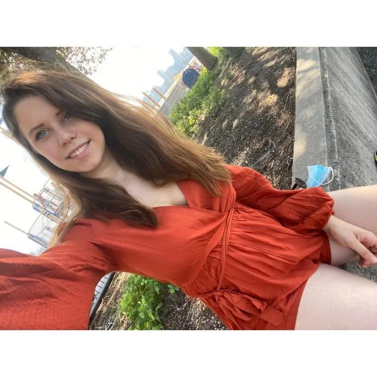 PD #812: Busty wife image 1