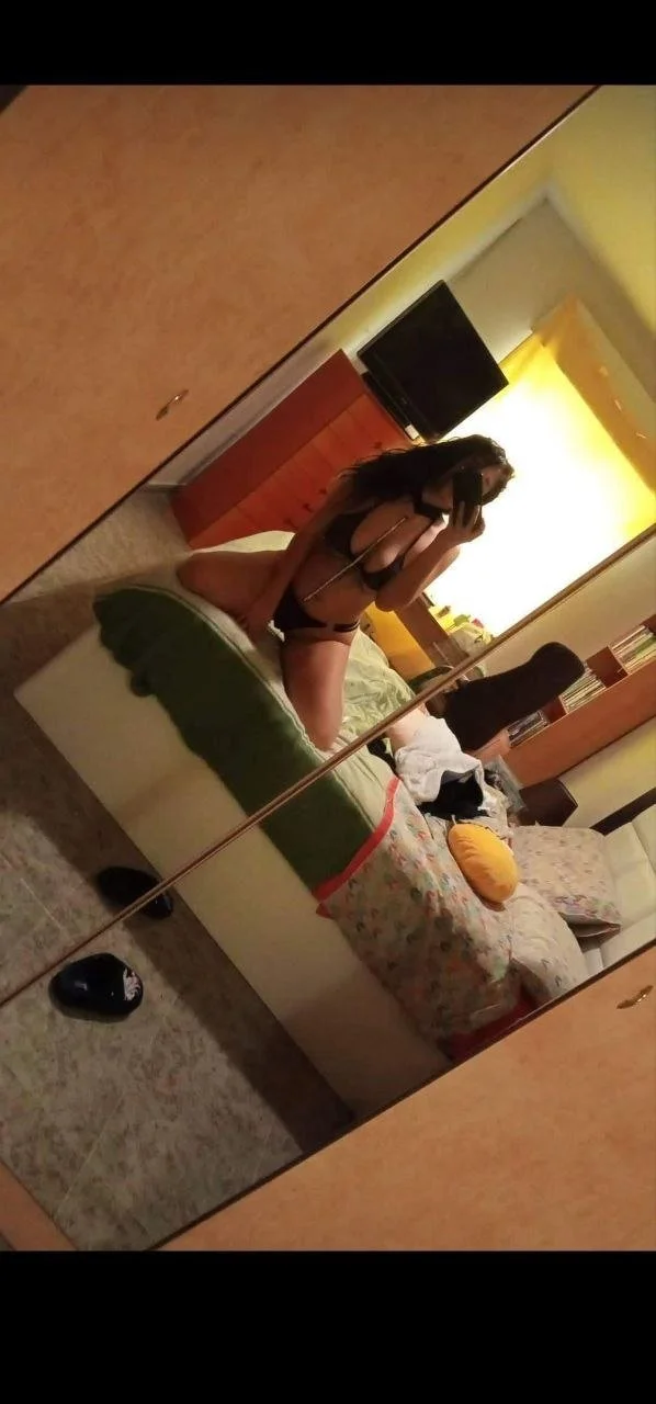 Que les parece la puta sumisa tatuada en lencería image 24