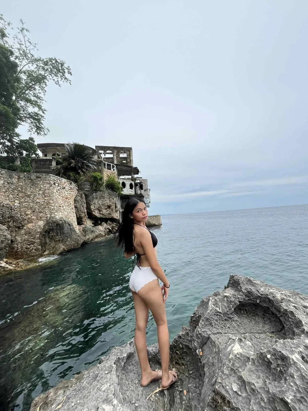 pinay teen ready to get fucked image 3