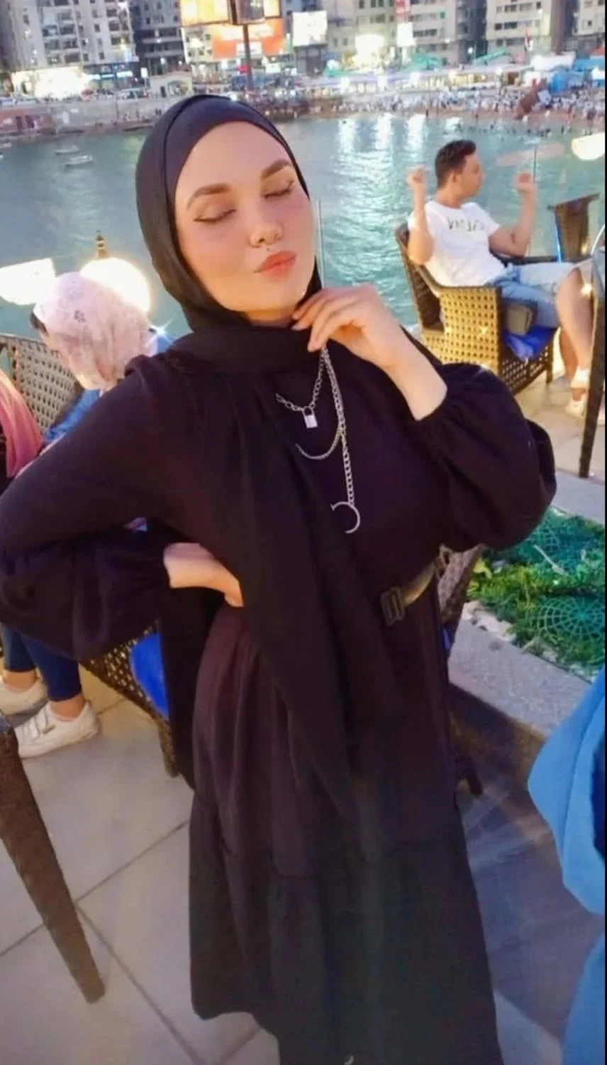 Muslim girl posts nude photos she took at home image 5