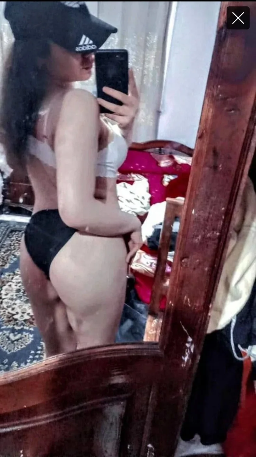 Muslim girl posts nude photos she took at home image 9