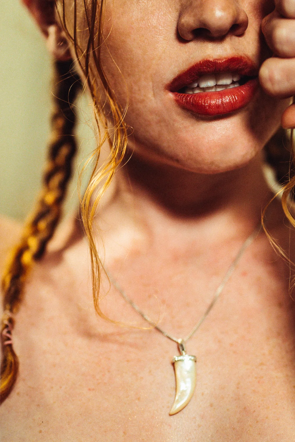 Amy X Room Noir image 6