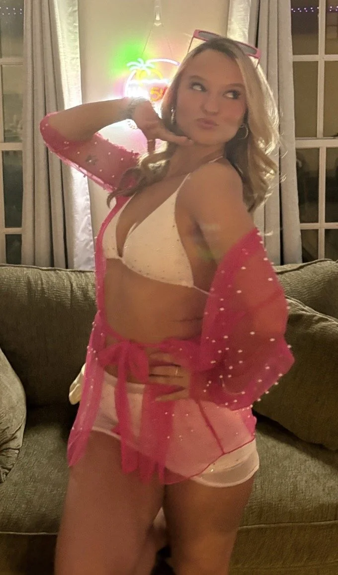 Katie IRL Guelph Ontario Uni Blonde Beauty Teen Slut and Cutie image 10