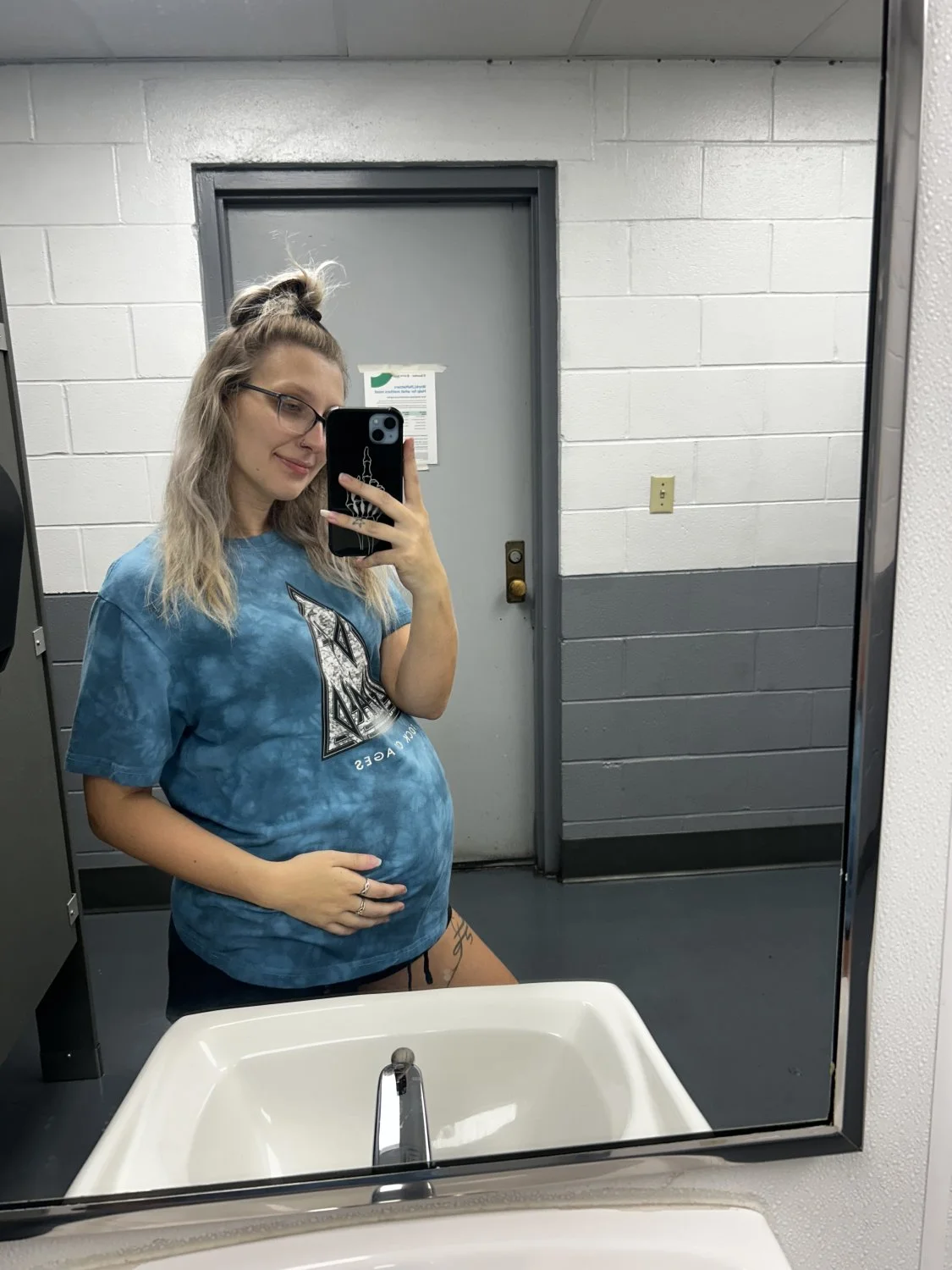 Ohio pregnant blonde image 10