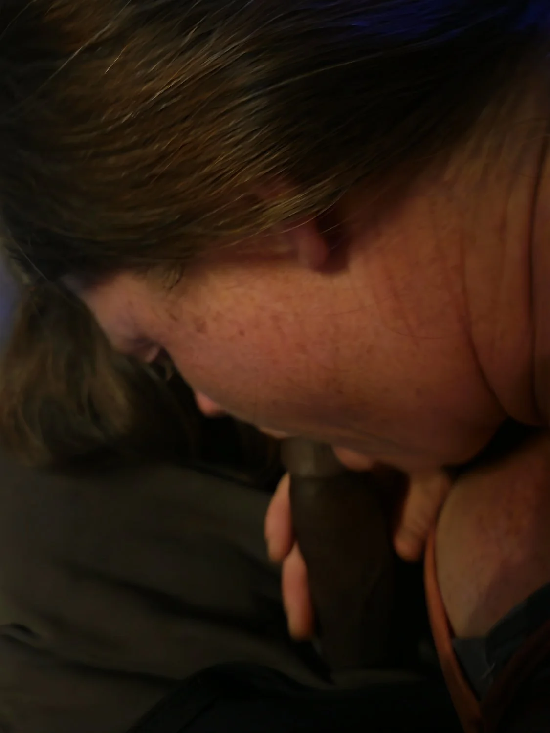 Thick white BBW sucking this nigger cock outside image 4