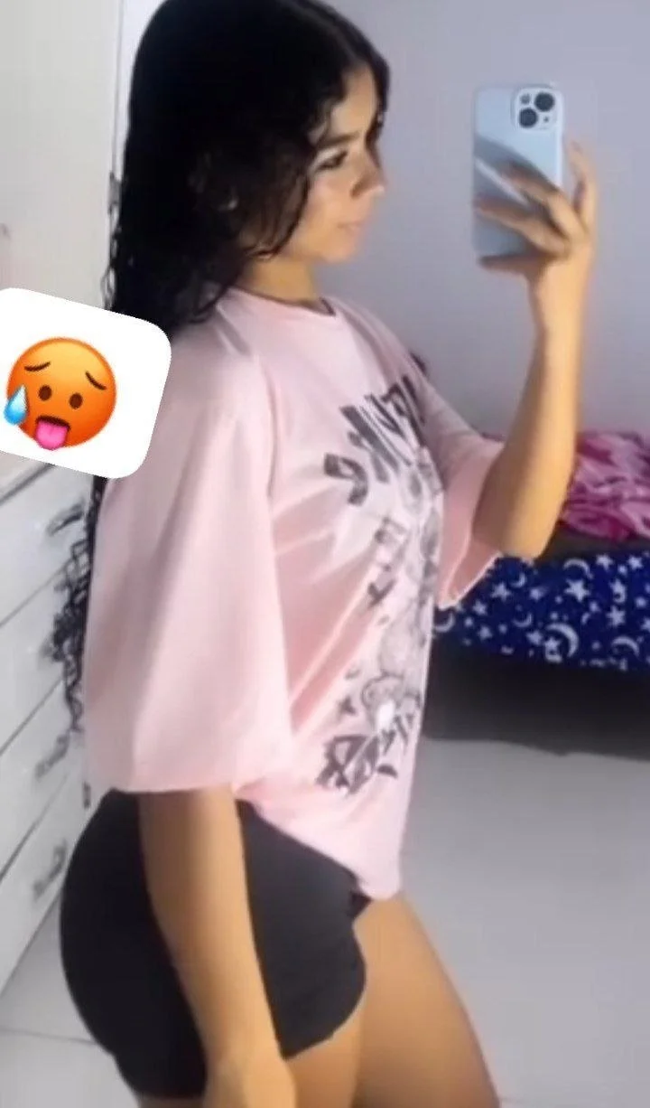 Un amigo, me entrego a su amiga colombiana, una peli negra de buenas tetas image 6