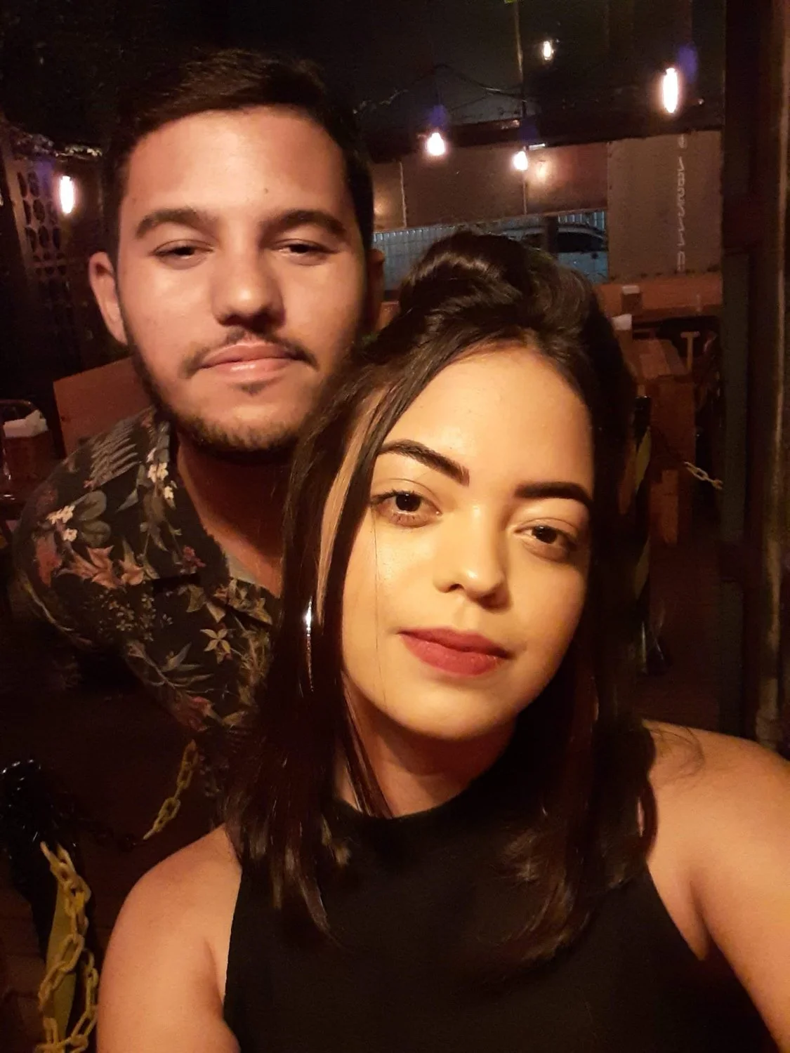 Novinha morena casadinha caindo de boca no amante main image