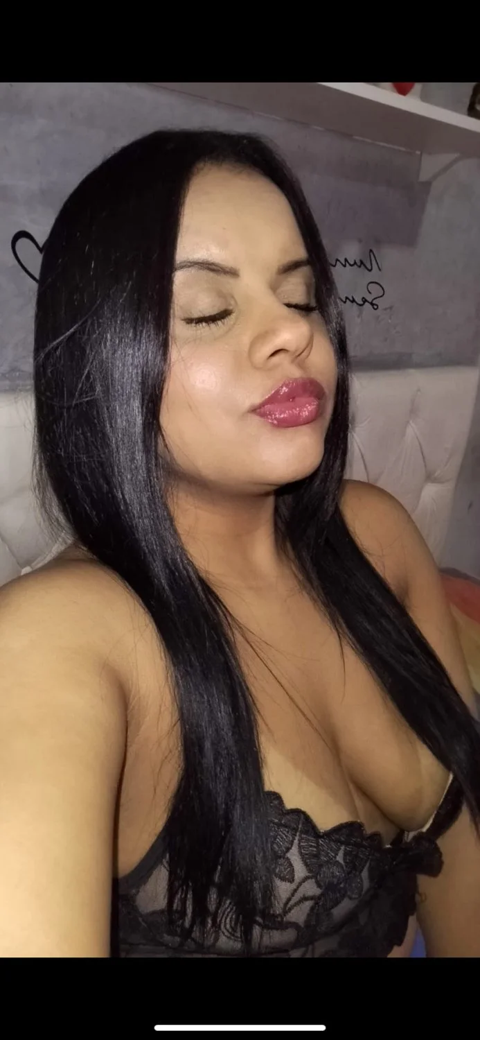 Nadine Baltazar do job Bunduda gostosa do caralho image 3