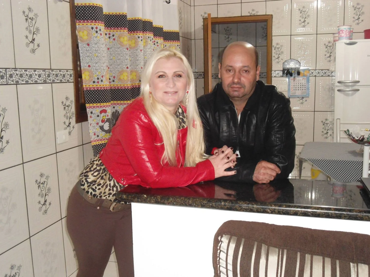 Mãe e filha tesudas, o que fariam com elas? image 30