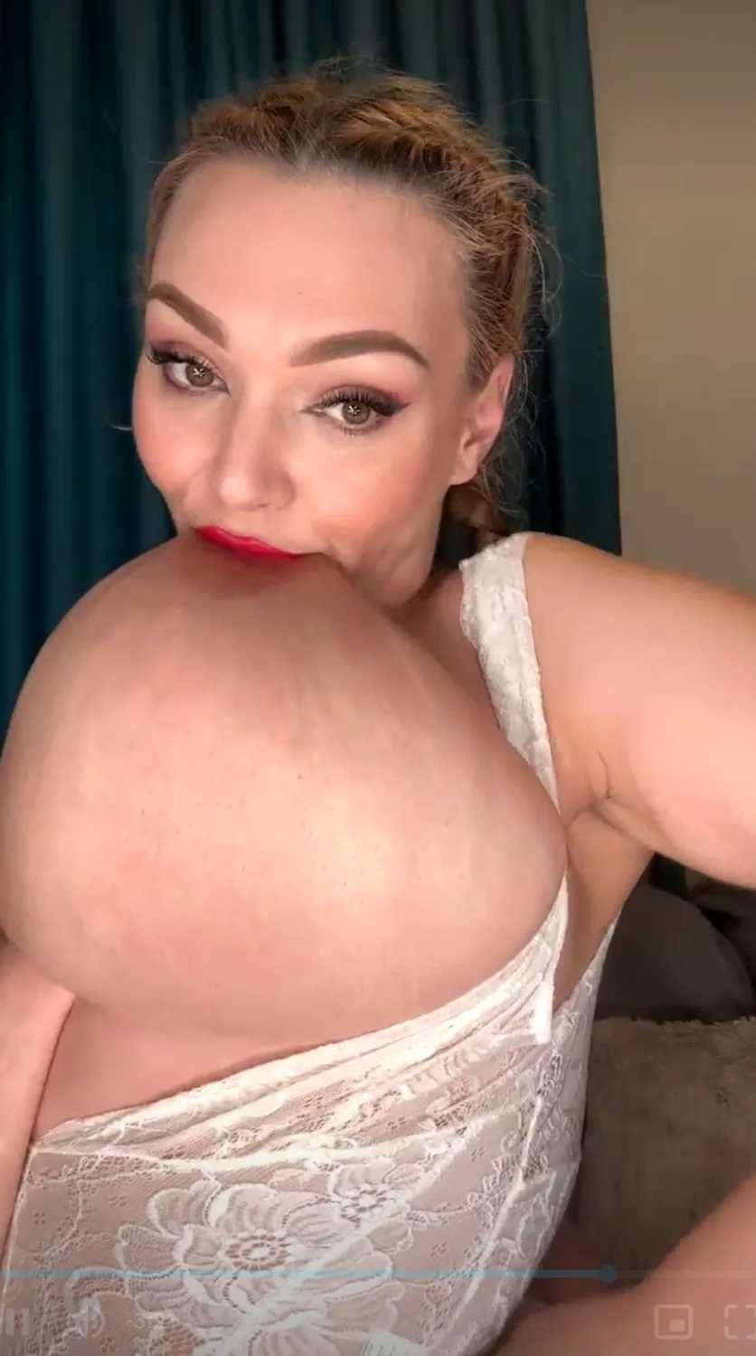 One Boob to Rule Them All! image 17