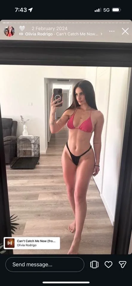 Australian slut Chloe lost in IRL game image 2