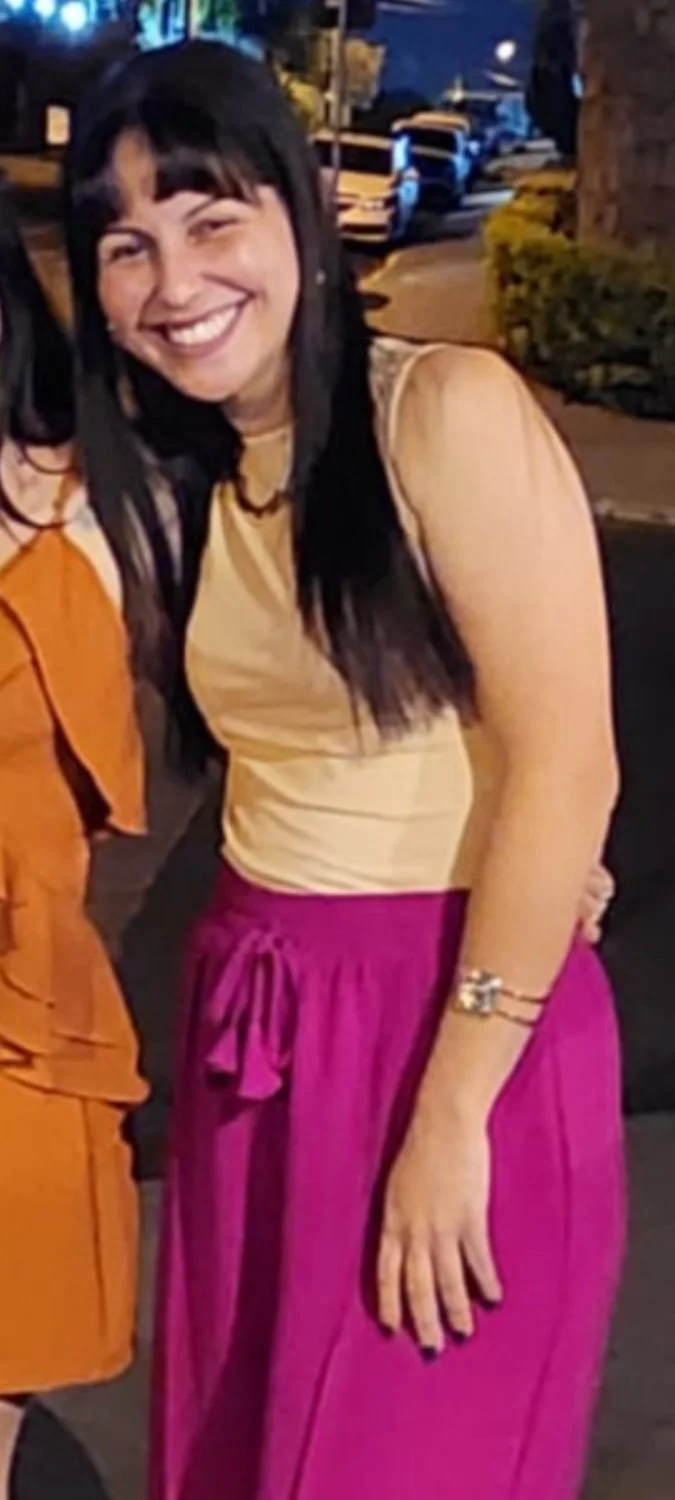 Letícia , rabuda gostosa flagrada no banheiro ! image 3