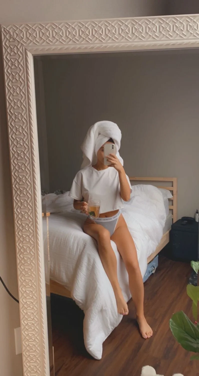 This Sluts College Pussy Wont Let You Go main image