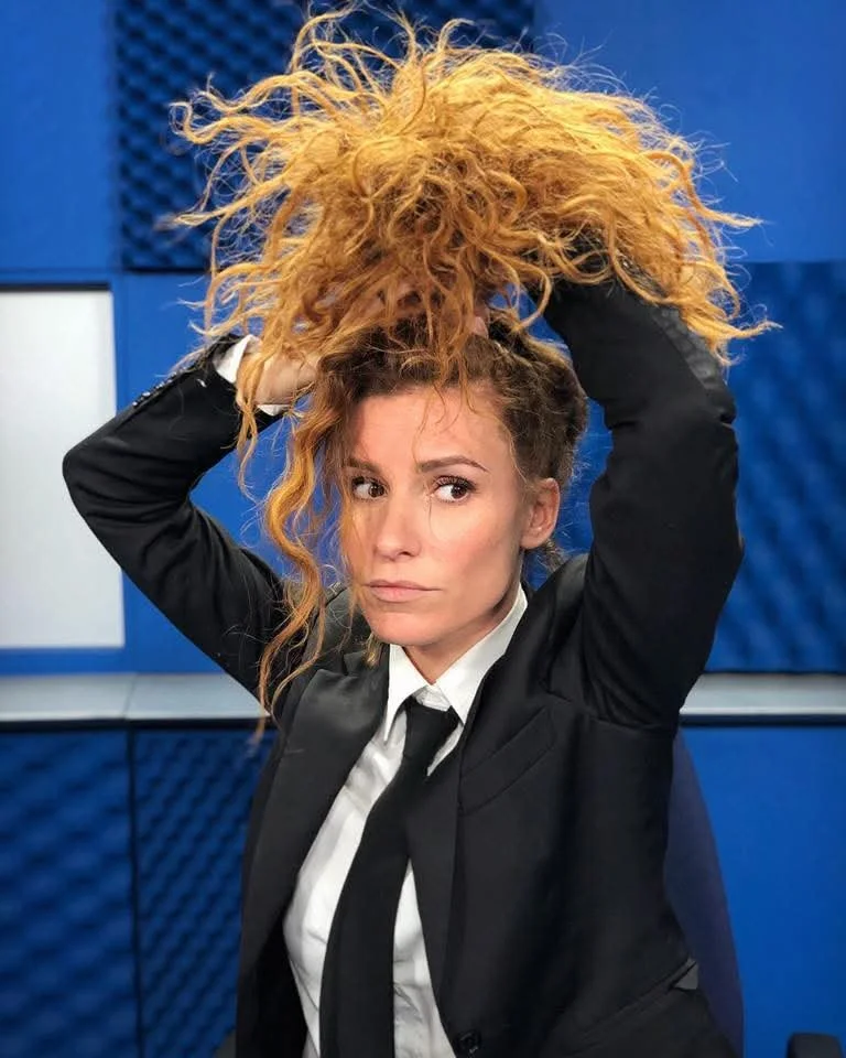 Veronica Ruggeri hot italian journalist image 7