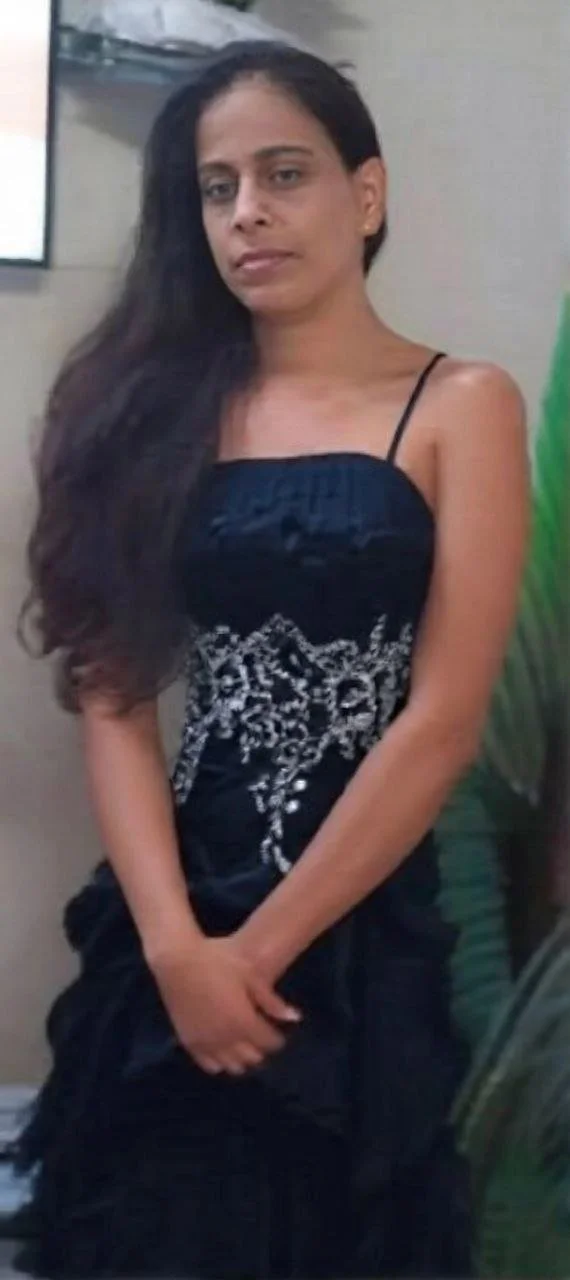 This girl and her sister move bank job to whore job and she want re-post het image 27