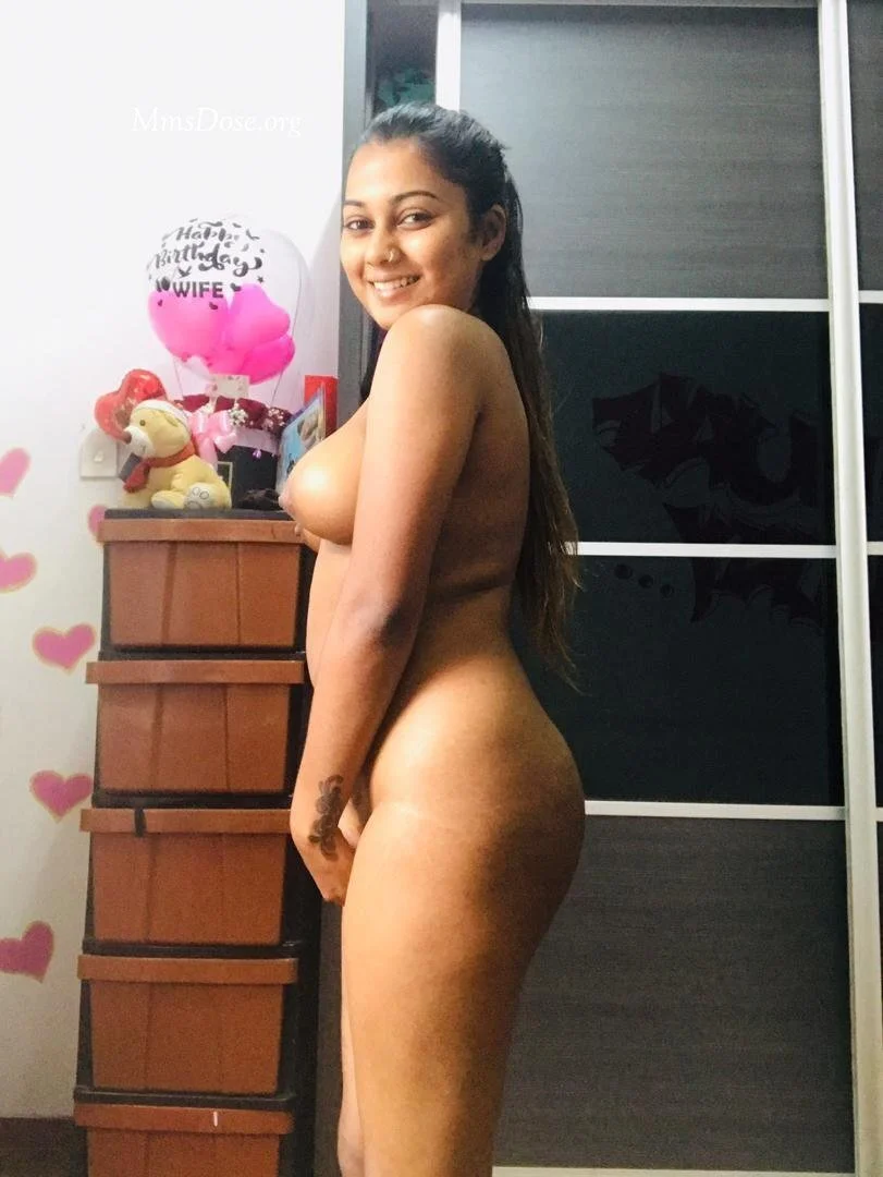 indian bitch exposed herself image 3