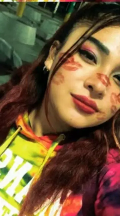 Jennifer mexicana de 19 años cover image