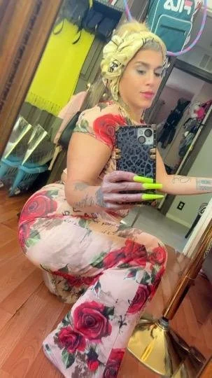Freaky big booty anal slut image 2