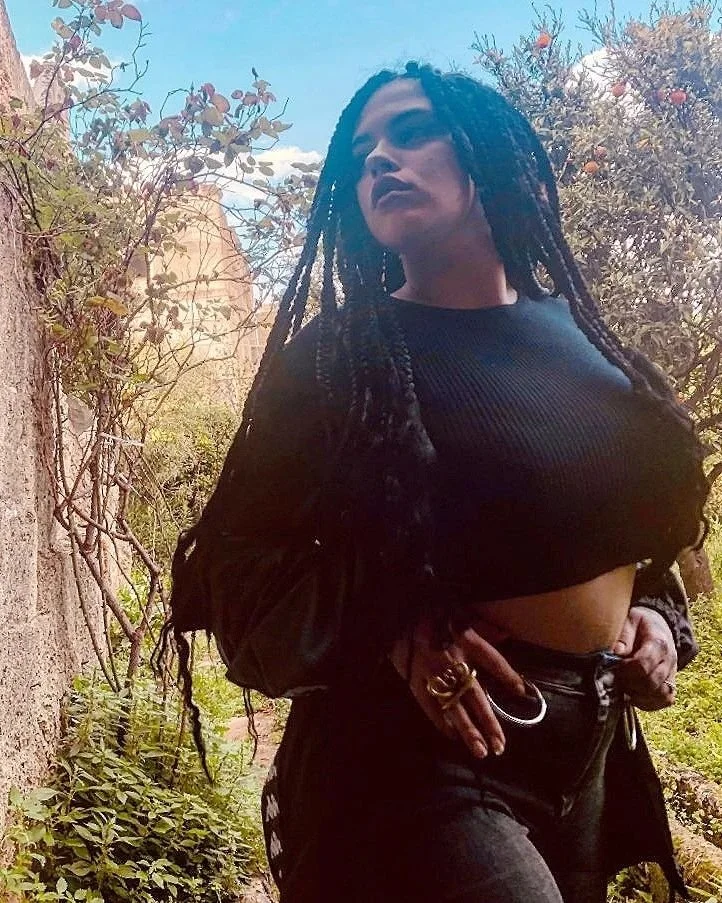 priestess italian rapper tits & ass main image