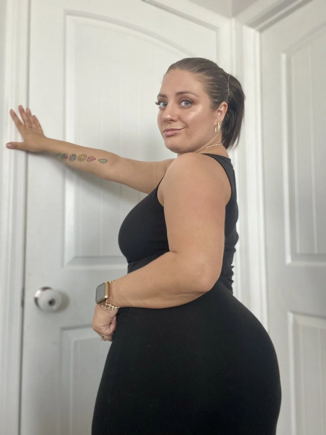Hotwife Pawg dealing with 3 cocks with ease main image