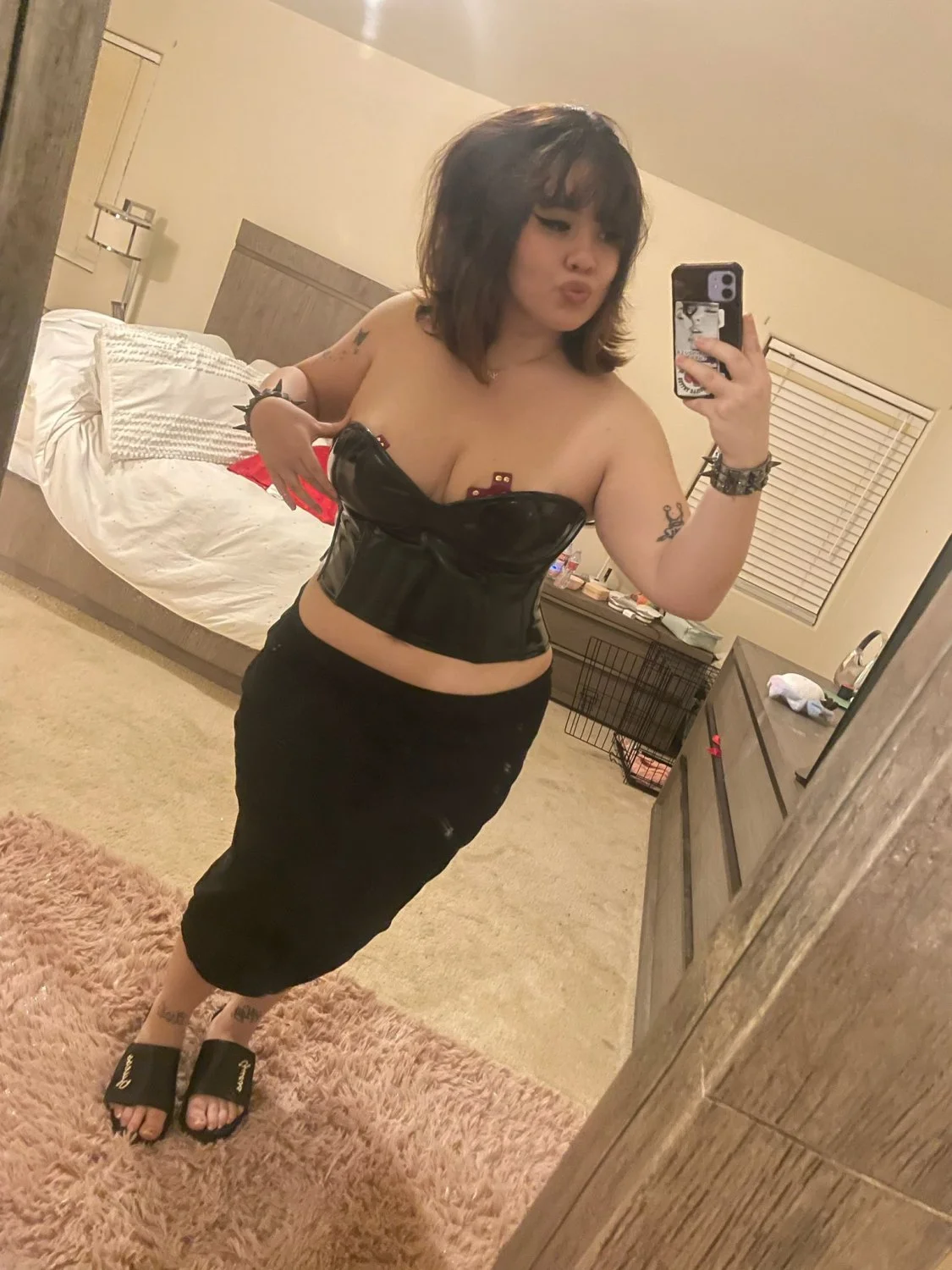 Pretty little thick thing image 3