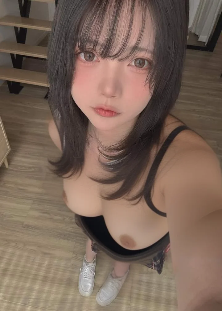 Miu cosplayer Nude + Random Girl image 14