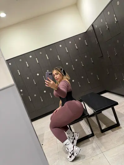 Gym Time🔥🍑💪🏼 cover image