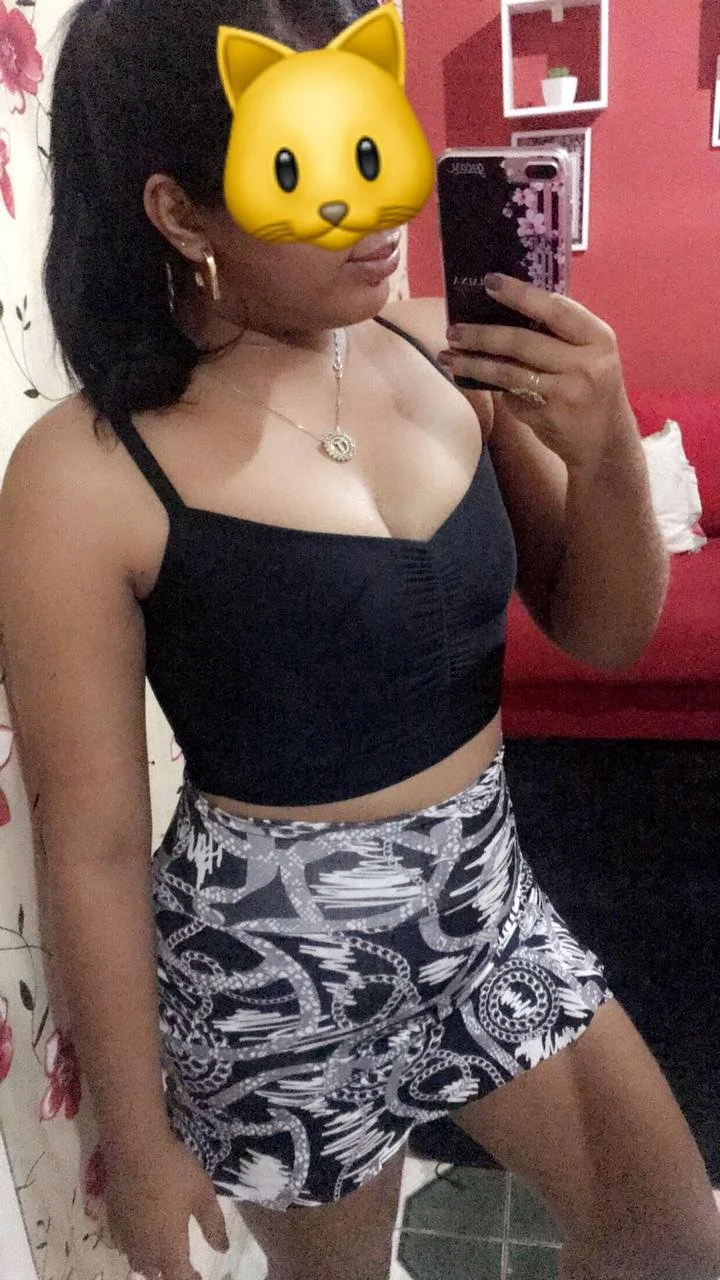Morena bucetuda image 2