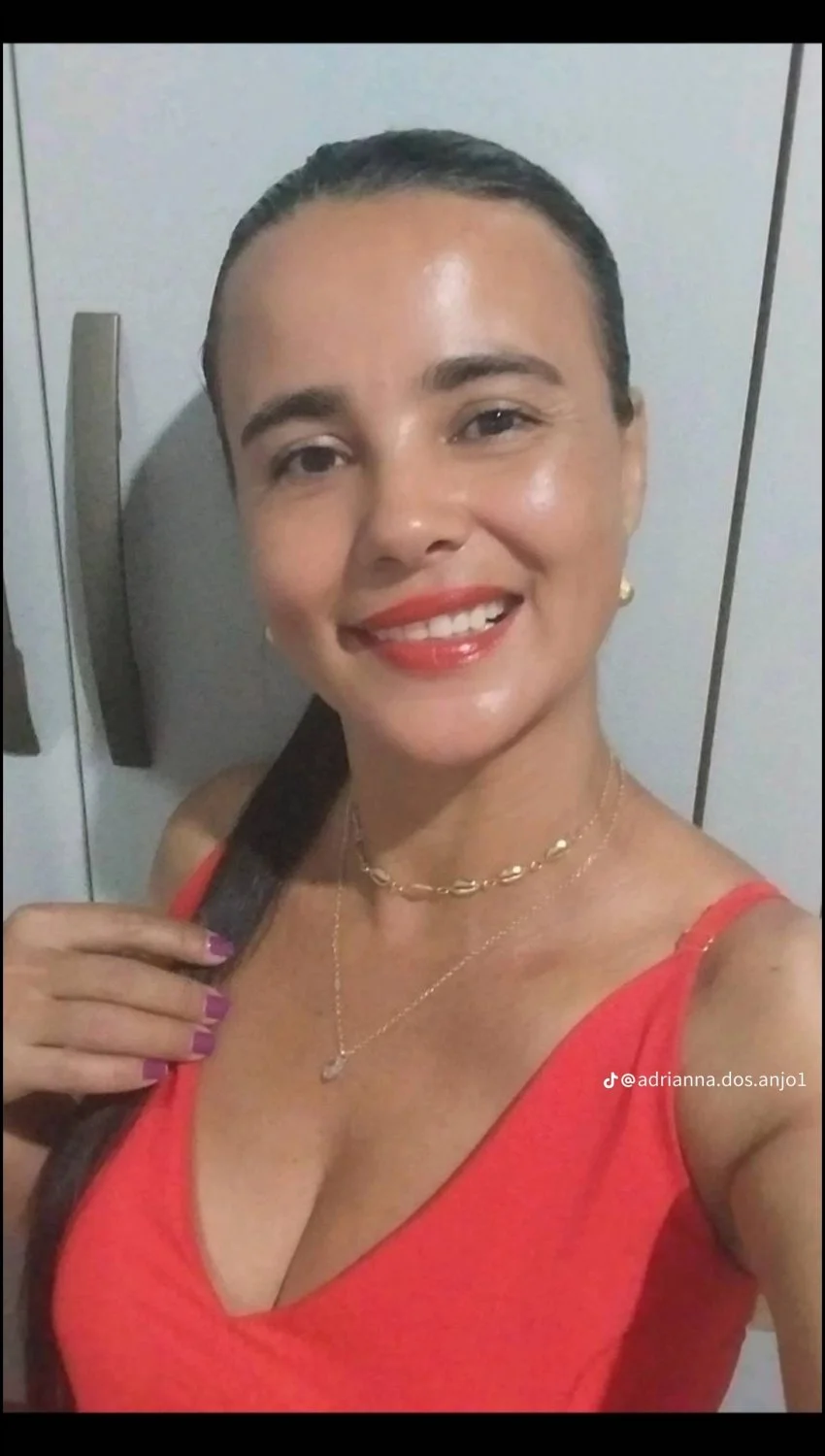 q peitudinha gostosa hum..😋q delícia🤤✊💦 main image